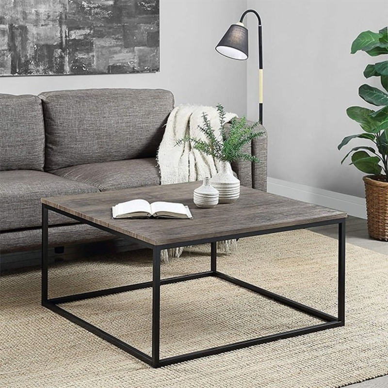 Chủ nhà mệnh Thủy nên hạn chế sử dụng các món đồ nội thất có cạnh sắc nhọn
