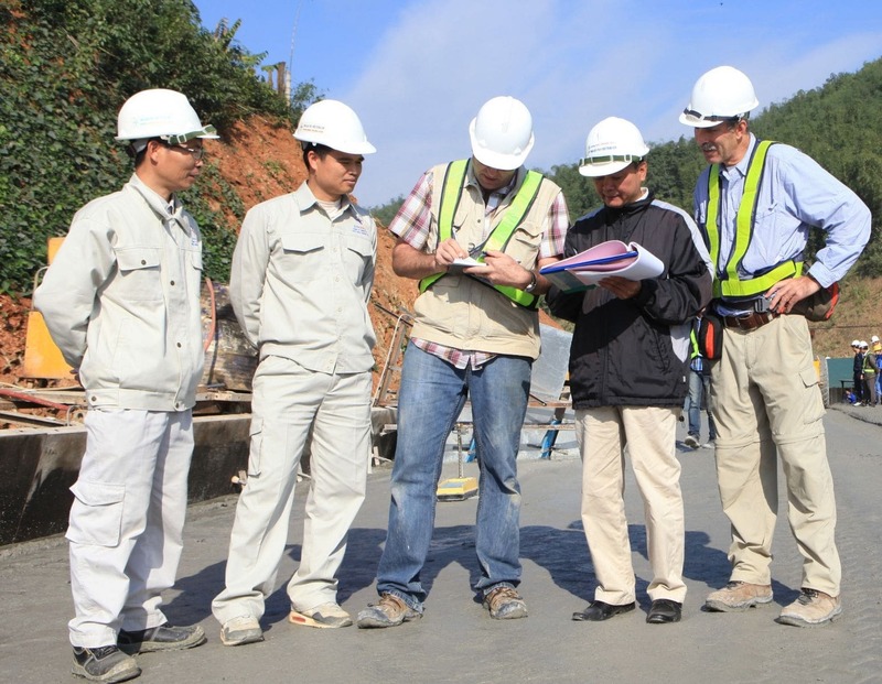 Hoạt động khảo sát nên tiến hành xuyên suốt quá trình xây dựng để đảm bảo tiến độ dự án và chủ nhà có thể kịp thời sửa chữa những điểm chưa ưng ý