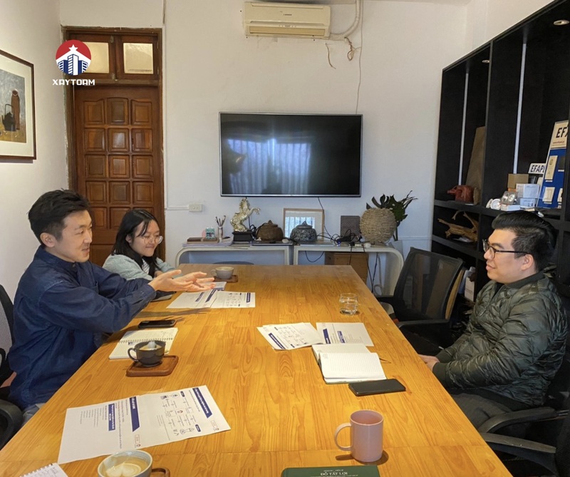 Chủ nhà cũng nên thuê thiết kế xây dựng để đảm bảo tính an toàn, thẩm mỹ và tối ưu công năng sử dụng của căn nhà