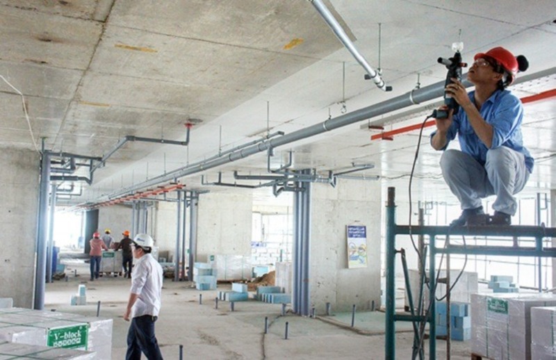 Công tác thi công điện nước cần tuyệt đối tuân theo các thông số và vị trí trong bản vẽ thiết kế để đáp ứng các tiêu chuẩn kỹ thuật