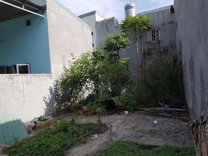 Chủ nhà nên chọn mảnh đất có đầy đủ giấy tờ pháp lý, không bị tranh chấp để hạn chế các mâu thuẫn về sau