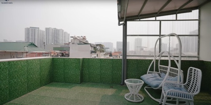 Khu vực sân phơi với ban công vô cùng rộng rãi
